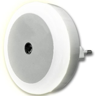 230 Volt socket night light with automatic sensor